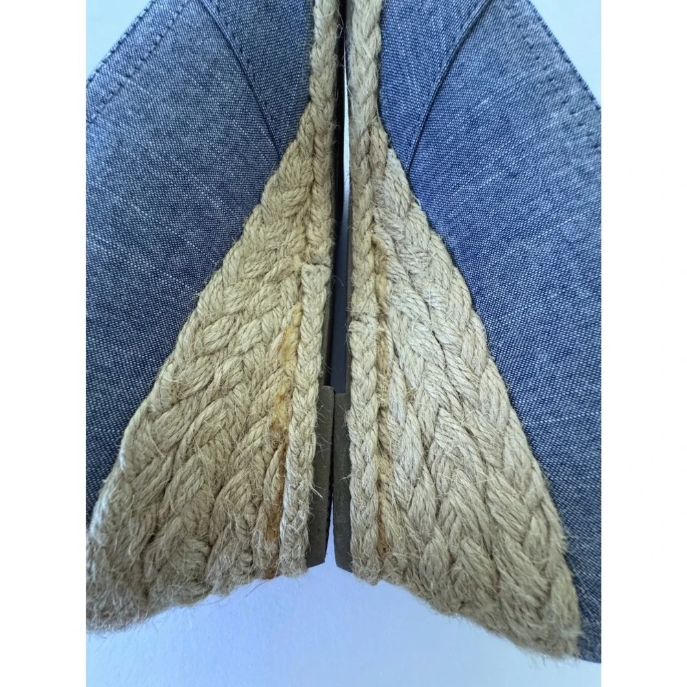 Coach and Four Peep Toe Wedge Size 7.5 Blue Chambray Espadrille Sandals